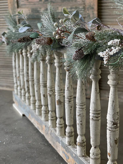 White Berry & Iced Pine Garland- 6 Foot